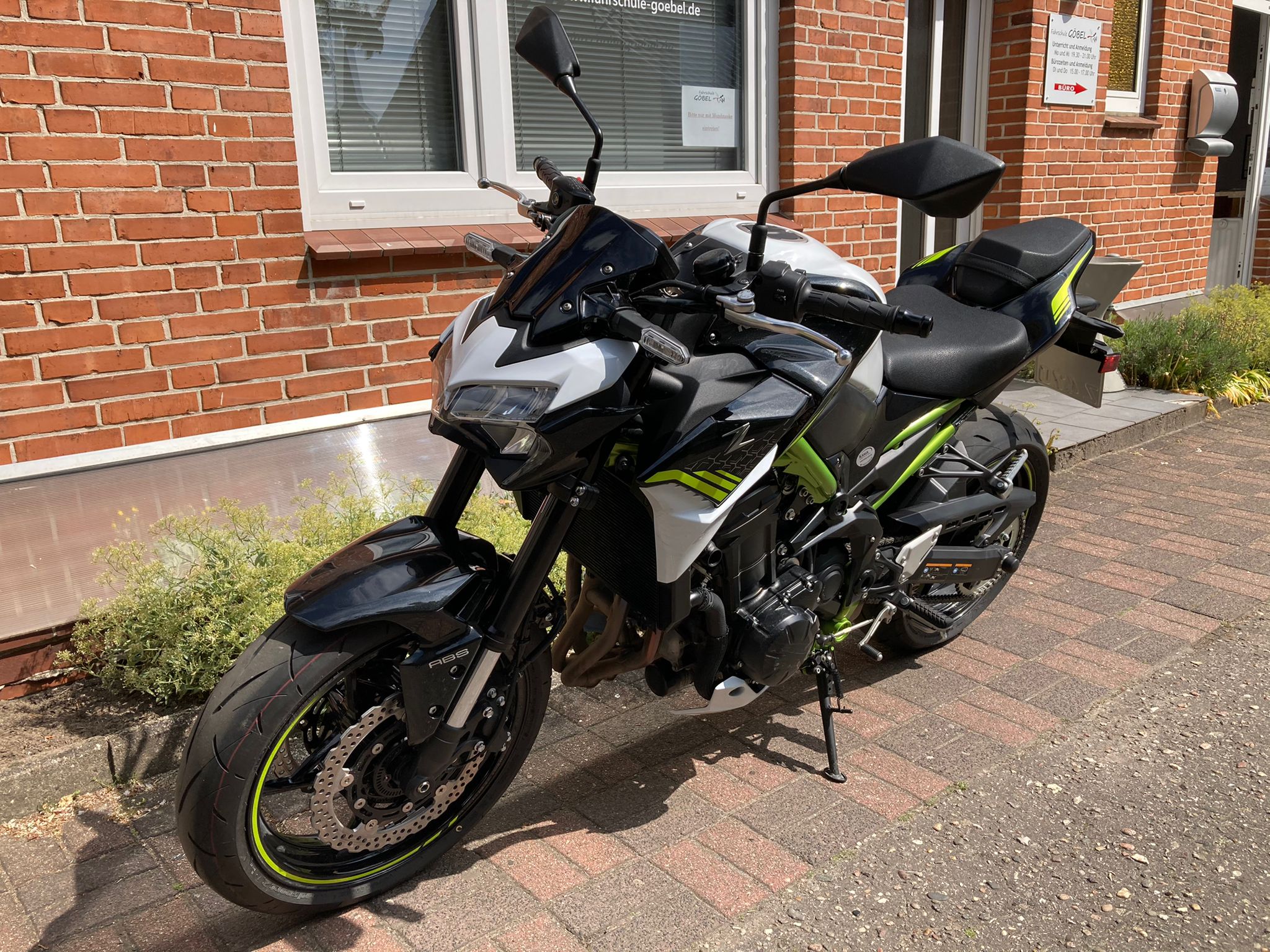 KAWASAKI Z900 Performance